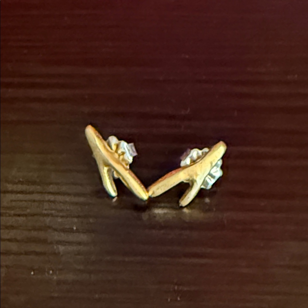 Gold Toned Wishbone Earrings